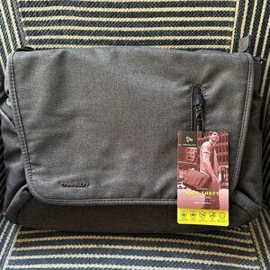 TRAVELON Anti-Theft Urban® Messenger with 5-Point Anti-Theft Protection - Slate